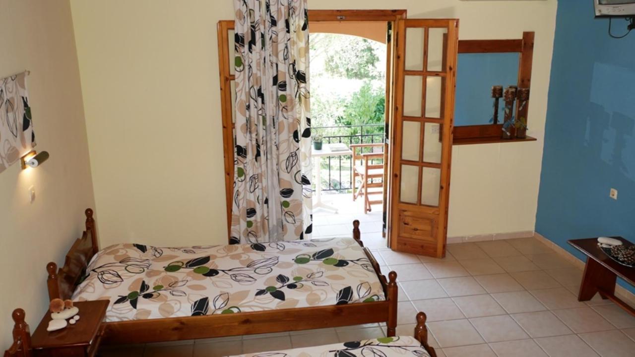 Marios Studios Sidari  Bagian luar foto